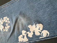Load image into Gallery viewer, DENIM TEARS x LEVI&#39;S Cotton Wreath Jeans First Edition May 2021
