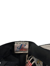 Load image into Gallery viewer, Vintage LOGO ATHLETIC Denver Broncos Super Bowl 32 Champions 1998 Snapback Hat 90s Black NWT
