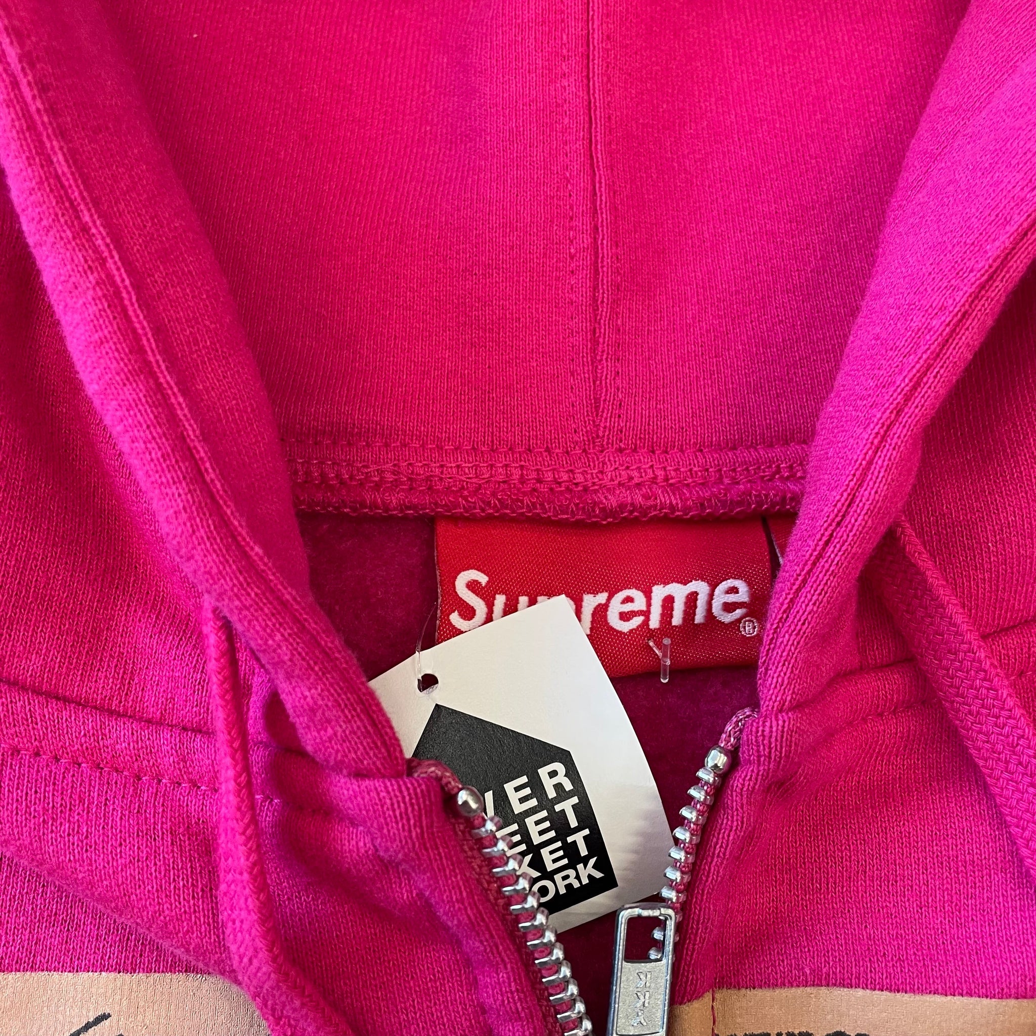 NWT Supreme Aeon Flux Zip Up Hooded Sweatshirt S/S22 Fuchsia 