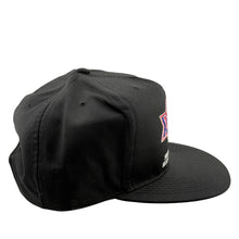 Load image into Gallery viewer, Vintage AMERICAN NEEDLE Super Bowl XXVI 26 1992 Snapback Hat 90s Black NWT
