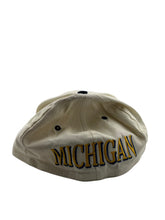 Load image into Gallery viewer, Vintage TOW Michigan Wolverines Fitted Hat 90s White Blue Size 7 1/4
