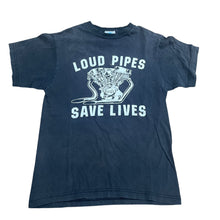 Load image into Gallery viewer, Vintage GLOBAL Loud Pipes Save Lives T Shirt 90s Black M
