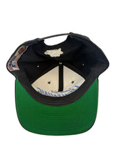 Load image into Gallery viewer, Vintage STARTER Tampa Bay Lightning Snapback Hat 90s Black
