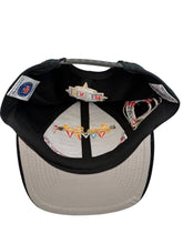 Load image into Gallery viewer, Vintage LOGO ATHLETIC Denver Broncos Super Bowl 32 Champions 1998 Snapback Hat 90s Black NWT
