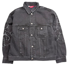 Load image into Gallery viewer, NEW Supreme Shibori Denim Trucker Jacket Black Sz Medium
