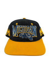 Load image into Gallery viewer, Vintage TOW Michigan Wolverines Big Logo Snapback Hat 90s Black Yellow

