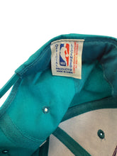 Load image into Gallery viewer, Vintage DREW PEARSON Charlotte Hornets Plaid Logo Brim Snapback Hat 90s Teal NWT
