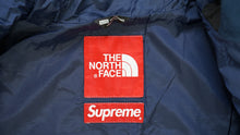 Load image into Gallery viewer, SS15 Supreme x The North Face &quot;Denim&quot; Dot Shot GORE-TEX Windstopper Parka
