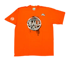 Load image into Gallery viewer, Vintage NIKE Air Battlegrounds Ball or Fall T Shirt 2000s Orange L
