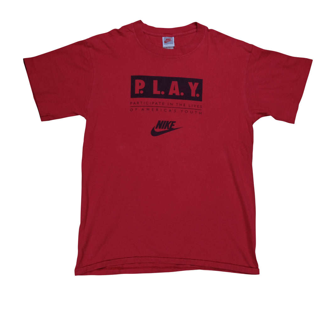 Vintage NIKE P.L.A.Y. Participate In The Lives of America's Youth Spell Out Swoosh T Shirt 80s 90s Red L