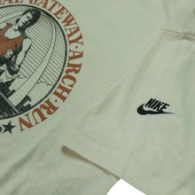 Load image into Gallery viewer, Vintage NIKE 7th Annual Gateway Arch Run Spell Out Swoosh 1985 T Shirt 80s White L
