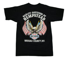 Load image into Gallery viewer, Vintage HARLEY DAVIDSON Spirit of The Free 1993 Eagle Flag T Shirt 90s M
