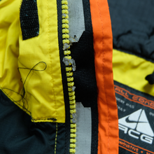 Load image into Gallery viewer, Nike ACG Windbreaker Rain Jacket - Reset Web Store
